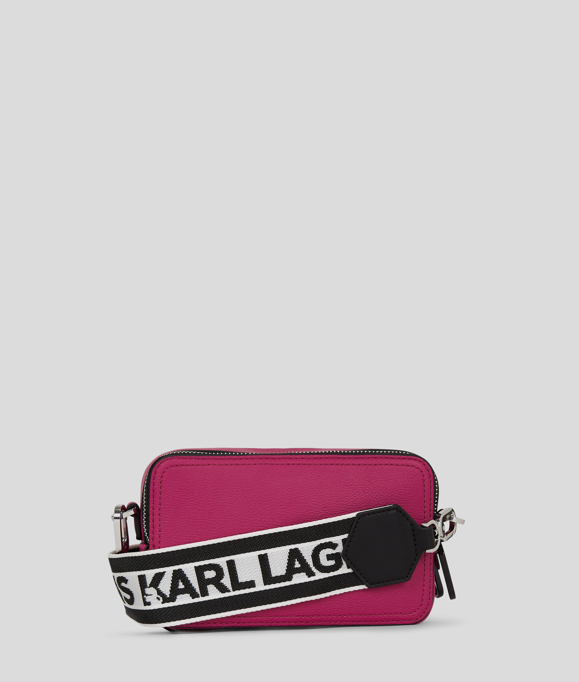 (image for) Effortless KLJ LOGO PATCH CAMERA BAG